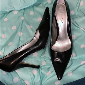Casual black heel